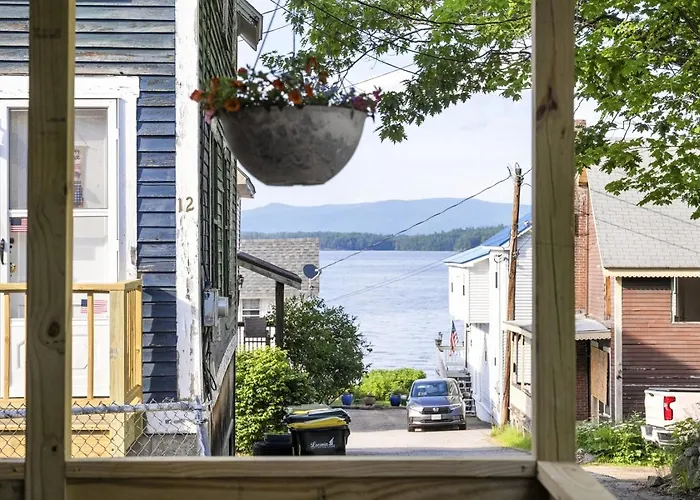 Lake Winnipesaukee, Weirs Beach, Outdoor Dining